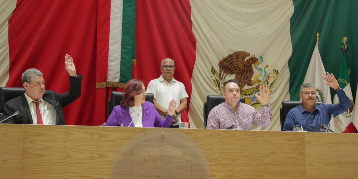 Presentan iniciativa sobre desapariciones y rinde protesta diputada en el Congreso de Sonora