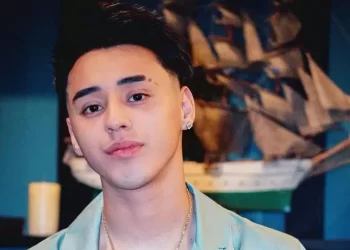 Ex novia de Lapizito, hermano de Gomita, lo acusa de violencia física