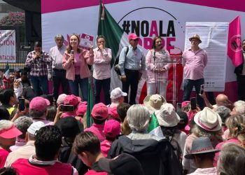 Frente Cívico Nacional marcha en contra de sobrerrepresentación