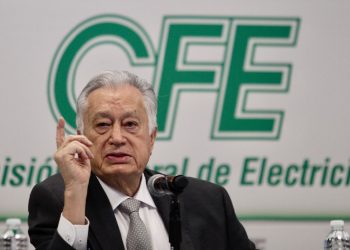 Eleva familia de Bartlett riqueza en 675 mdp