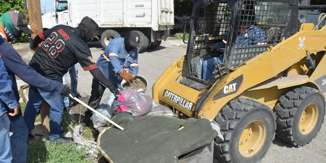 Familias del Norte y Sur de Hermosillo participan en jornadas de descacharre