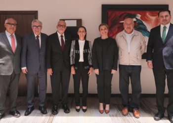 Claudia Sheinbaum se reúne con gobernadores para definir proyectos prioritarios