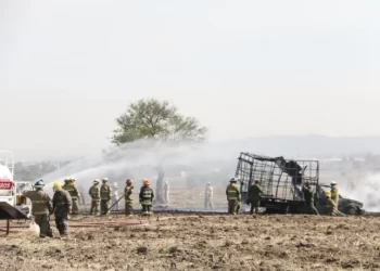 Ordeña diaria equivale a llenar ¡100 mil autos!