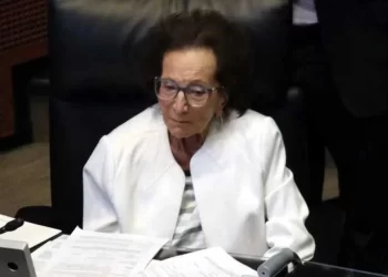 Será Ifigenia presidenta de Cámara; pondrá banda a Claudia Sheinbaum