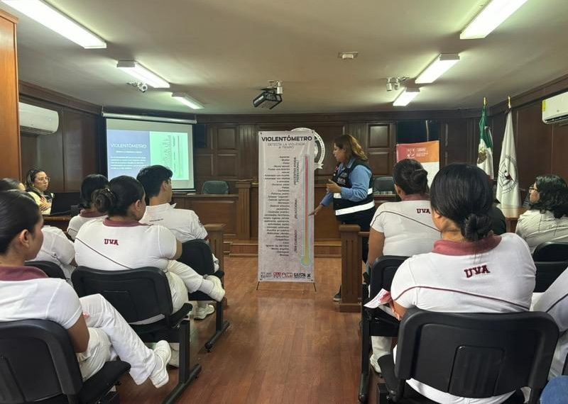 Capacita PESP a universitarios sobre política pública en casos de violencia familiar y de género