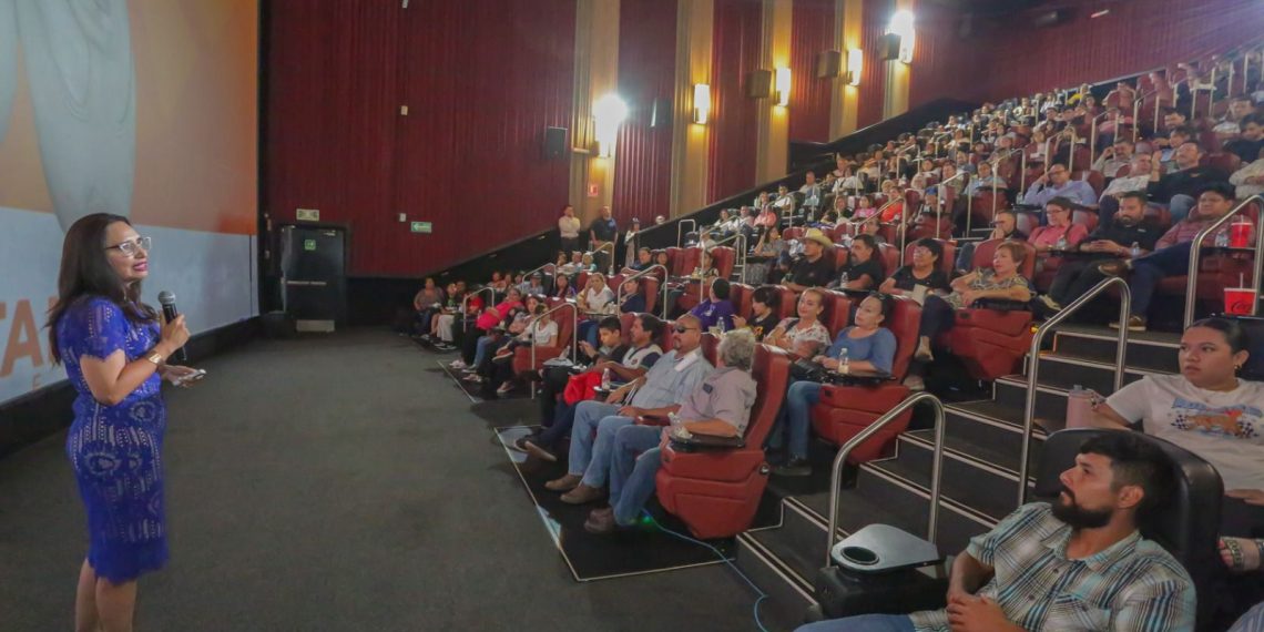 Iniciativas que nacieron de escuchar, visitar y recorrer: Natalia Rivera