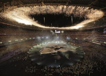 ¡Baja El Telón París 2024!