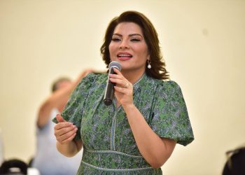 Vamos por un sistema de pensiones dignas: Lorenia Valles