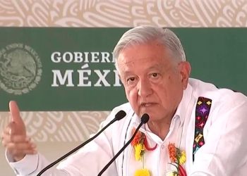 Descarta AMLO convertirse en líder moral de la 4T