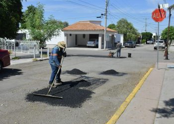 Visita “Un día en tu colonia” del Ayuntamiento de Hermosillo a vecinos de Bugambilias