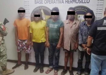 Detienen a cinco narcomenudistas con mercancía tras cateo en Hermosillo