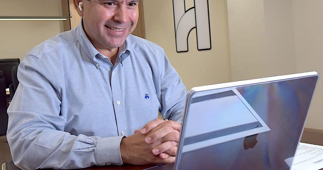 Entrega Antonio Astiazarán XXII Premio Nacional de Poesía Alonso Vidal