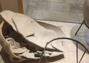 Niño rompe vasija… ¡de 3 mil 500 años de antigüedad!