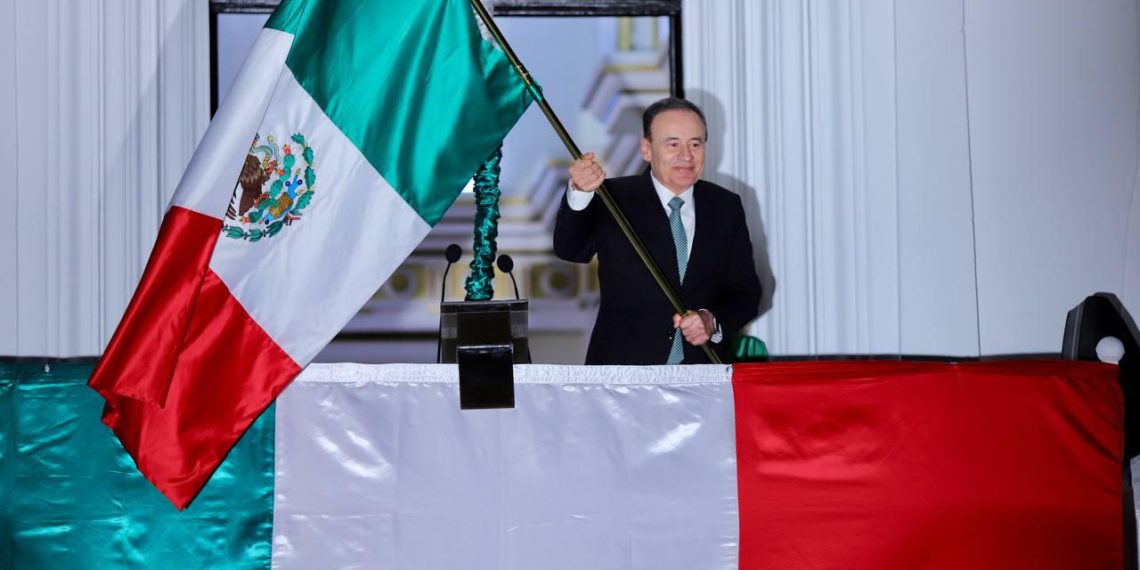 Ante 30 mil personas, Gobernador Durazo conmemora ceremonia de 214 Aniversario de Grito de Independencia