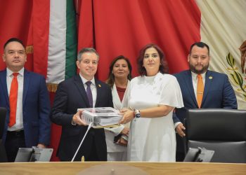 Rinde protesta la 64 Legislatura del Congreso de Sonora