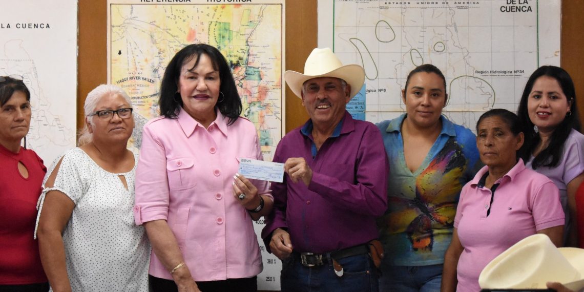 Entrega Gobierno de Sonora apoyos económicos a ganaderos del Sur del estado