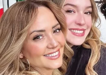 Andrea Legarreta reacciona al “embarazo” de su hija Mía Rubín y su boda con el torero Tarik Othon