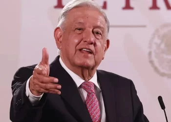 No se negoció nada con Yunes para votar la reforma:  AMLO