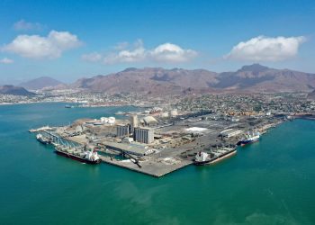 Consolida Gobernador Durazo modernización del Puerto de Guaymas como puerta logística del noroeste