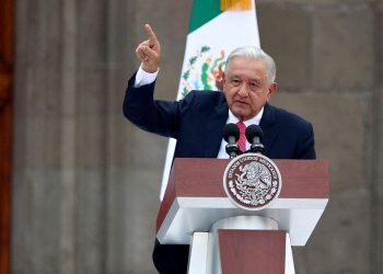 López Obrador afirma que en seis años de gobierno ‘revirtió la decadencia’ de México