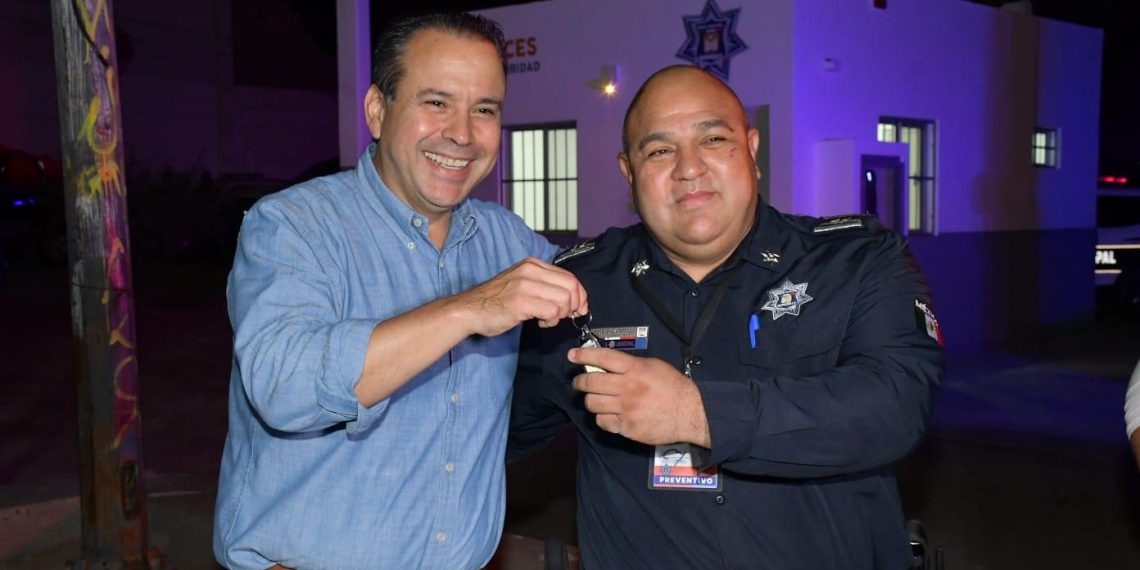 Entrega Toño Astiazarán Centro de Respuesta Inmediata en Amapolas