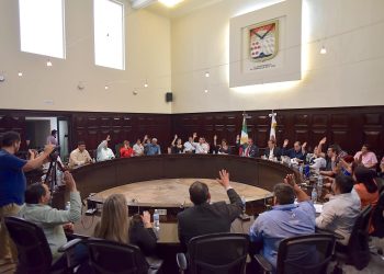 Aprueba Cabildo actas, acuerdos aclaratorios y reformas al reglamento interior