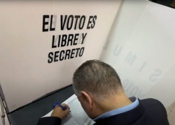 Tomaría 4 horas votar por jueces y ministros, afirma Moreira tras simulacro