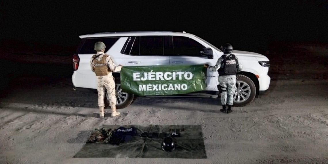 Aseguran vehículo, cartuchos, cargadores y ropa táctica en Sonoyta