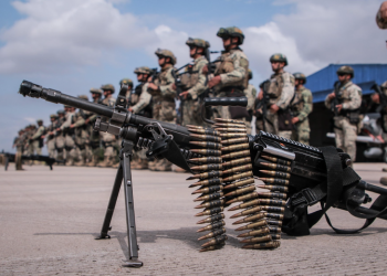 Ante violencia en México, gobierno busca comprar 8 millones de cartuchos