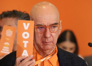 Dante Delgado informa que tiene cáncer de estómago