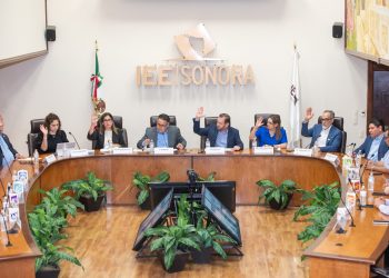 Aprueba IEE Sonora convocatorias para Debate Juvenil 2024