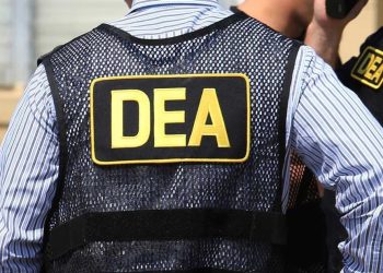 Exagente de la DEA es declarado culpable de proteger a narcotraficantes