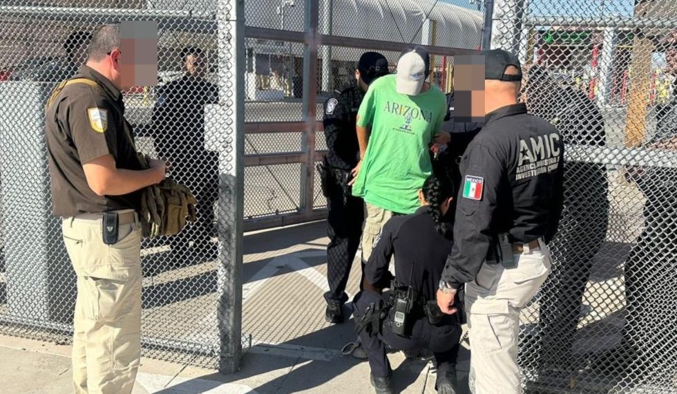 Capturado en Puerto Peñasco estadounidense buscado por homicidio en Nueva York