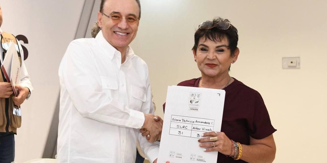 Agradecen sanluisinos a Gobernador Durazo por mejoras en educación, vivienda y vialidades