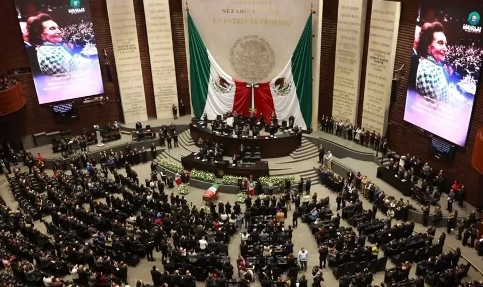 Rinden homenaje luctuoso a Ifigenia Martínez