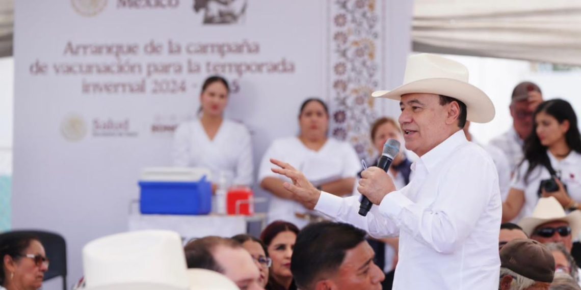 Fortalece Gobernador Durazo educación y salud en comunidades de la sierra con entrega de becas y jornada de vacunación