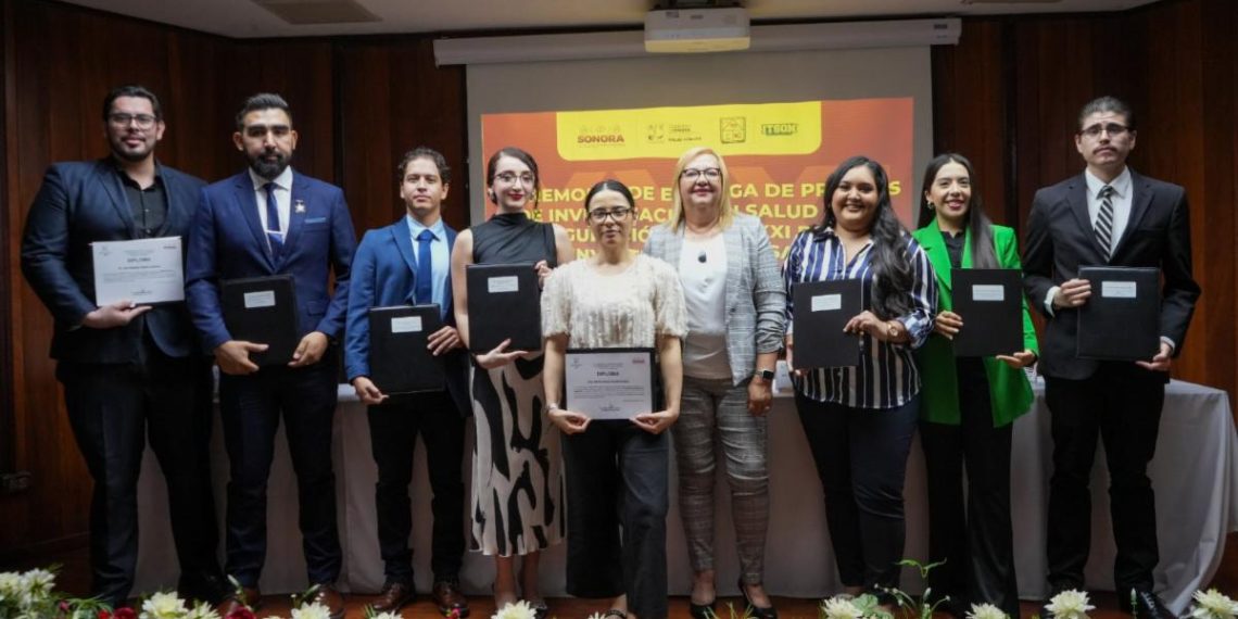 Distingue Gobierno de Sonora a médicas y médicos investigadores destacados en el ramo de la salud