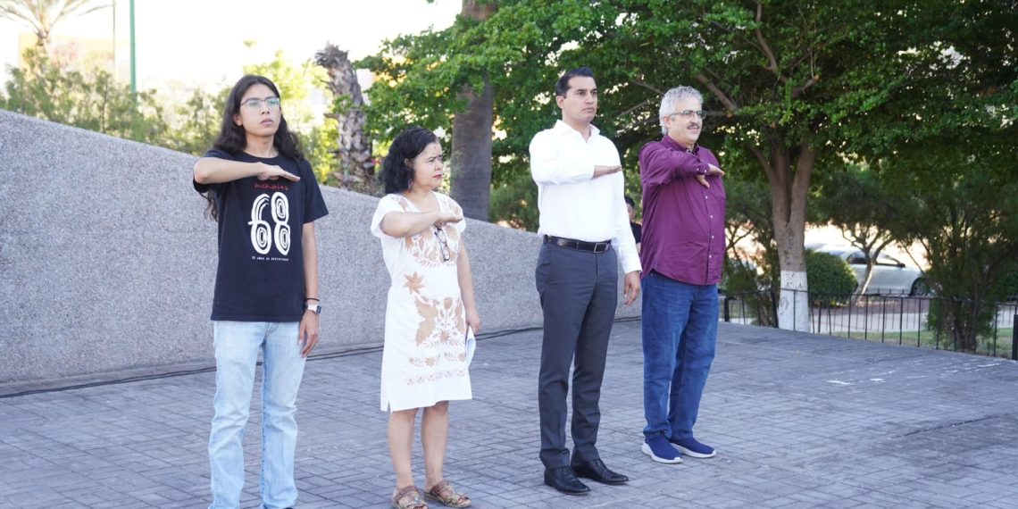 Autoridades estatales y federales rindieron homenaje a víctimas del 2 de octubre de 1968