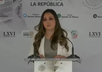 Sale senadora Cynthia López Castro del PRI