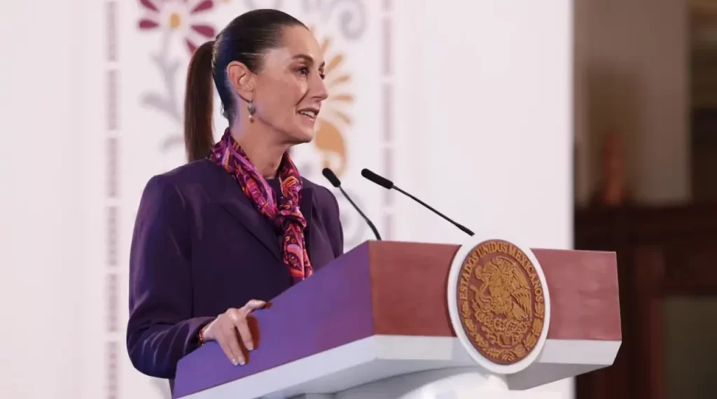 Sheinbaum explica por qué encapsularon a trabajadores del PJ que protestaban fuera del autódromo