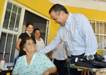 Inicia Toño Astiazarán programa Salud H en tu Casa a favor de la población vulnerable