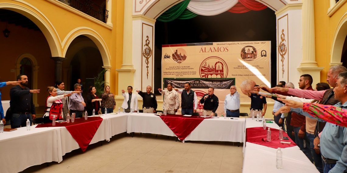 Realizan toma de protesta de comité municipal de protección civil en Álamos