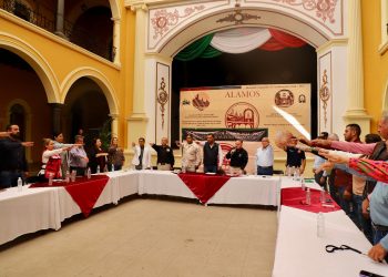 Realizan toma de protesta de comité municipal de protección civil en Álamos