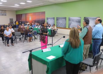 Atiende Javier Lamarque a cajemenses mediante la audiencia y participación ciudadana