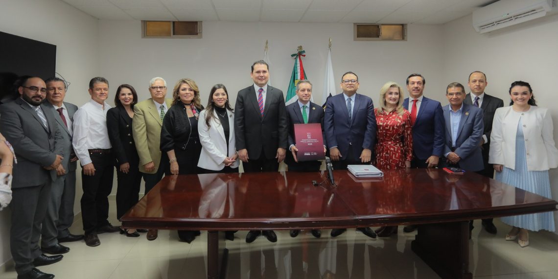 Congreso de Sonora recibe paquete económico para el año 2025