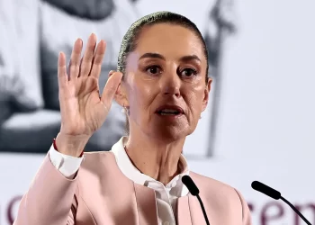 ”Está en Palenque escribiendo su libro”: Sheinbaum niega que AMLO haya influido en reelección de Rosario Piedra en la CNDH