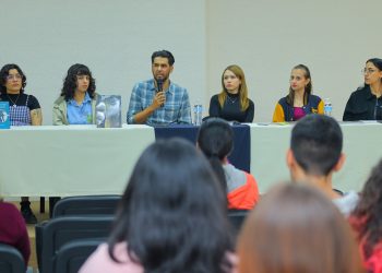 Celebra Unison el Día Nacional del Libro y natalicio de Sor Juana Inés de la Cruz