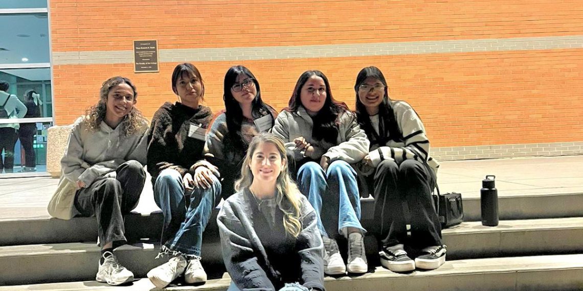 Participan alumnas de UTGuaymas en diplomado internacional sobre estrategias de negocio