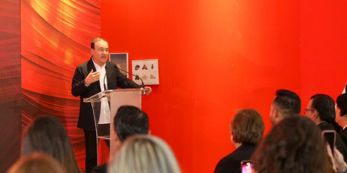 Gobernador Durazo deslumbra con más de 750 artistas de lujo en 40 aniversario de FAOT