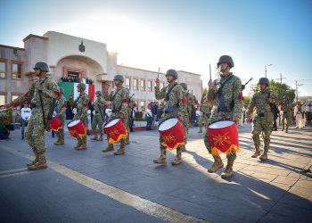 Disfrutan cajemenses Desfile Conmemorativo al 114 Aniversario de la Revolución Mexicana